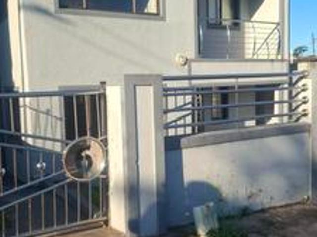 House for sale in Chatsworth, Kwazulu-natal