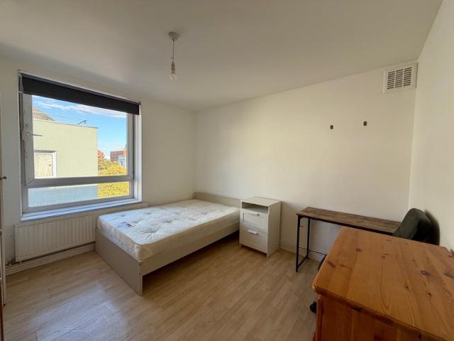 Apartment for rent in Bromley-by-Bow, Poplar Grove