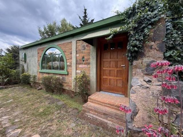 Charming one level home, Patzcuaro