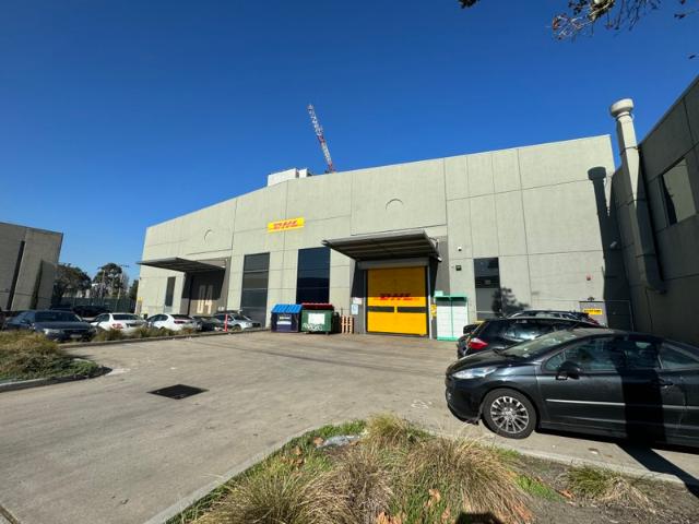 Warehouse for rent in Port Melbourne