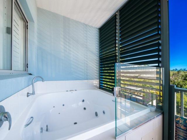 Apartment for sale in Cannonvale, Queensland