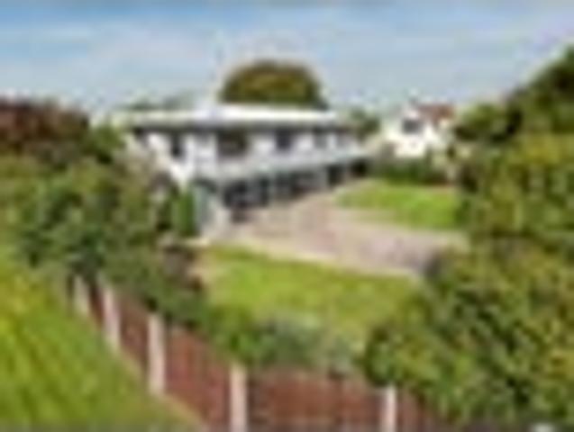 House for rent in Chaslands, Canterbury