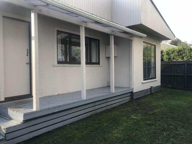 House for rent in Chaslands, Canterbury