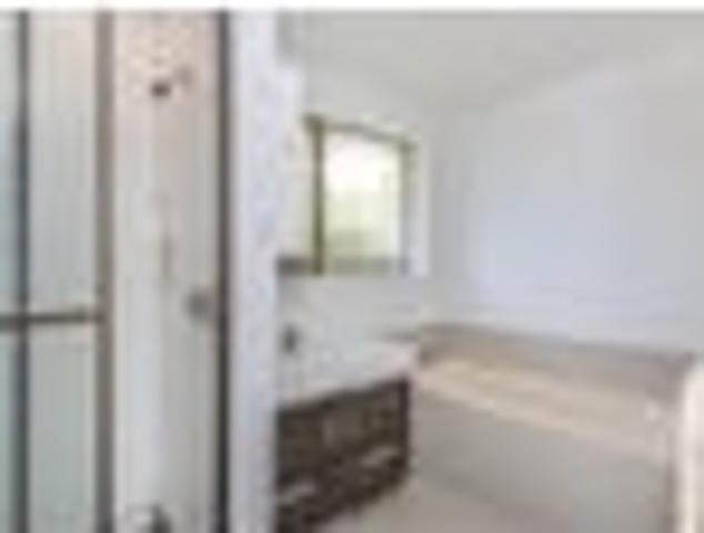 Apartment for rent in Chaslands, Canterbury