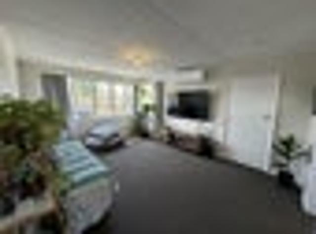 House for rent in Chaslands, Canterbury