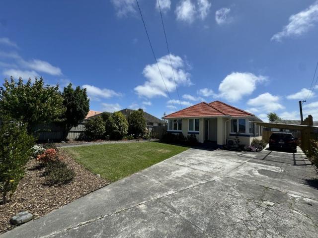 House for rent in Chaslands, Canterbury