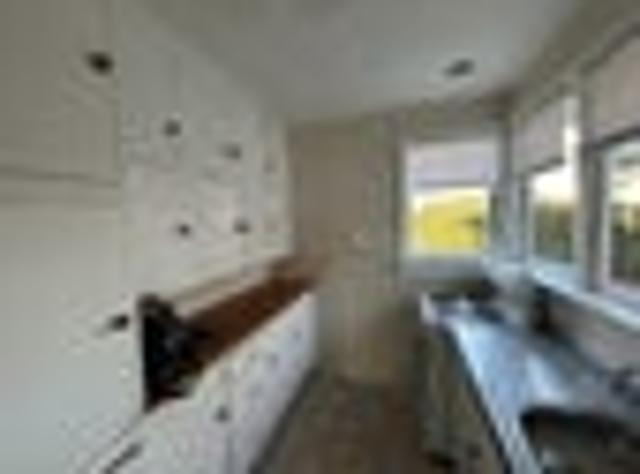 House for rent in Chaslands, Canterbury