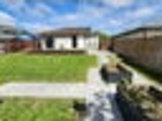 House for rent in Chaslands, Canterbury