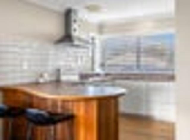 House for rent in Chaslands, Canterbury