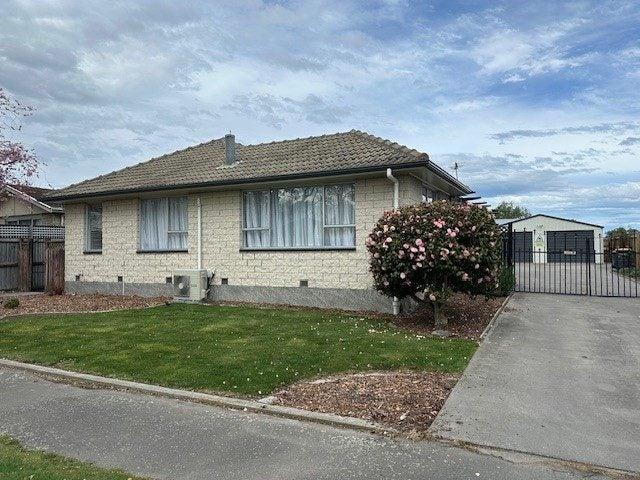 House for rent in Chaslands, Canterbury