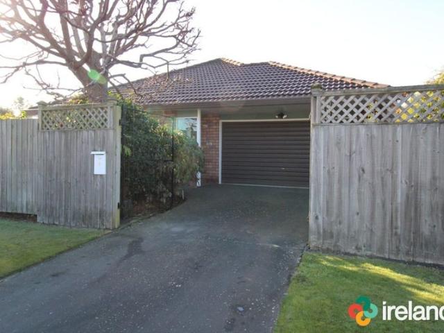 House for rent in Chaslands, Canterbury