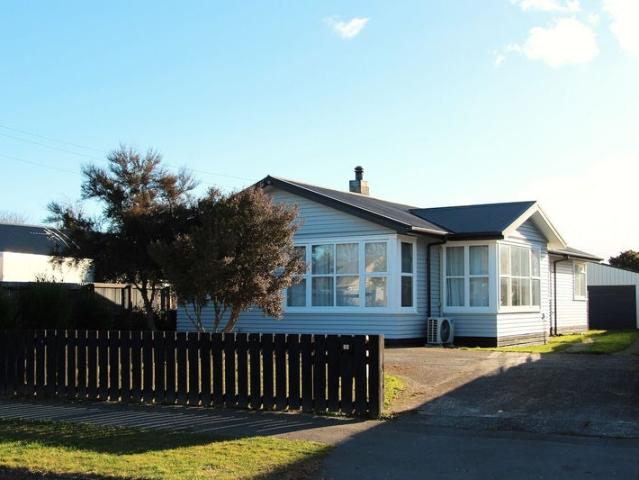 House for rent in Chaslands, Canterbury