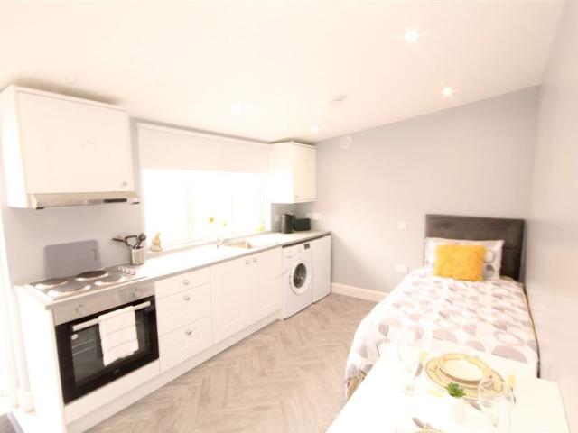 Studio to rent in Tallaght, North Tipperary