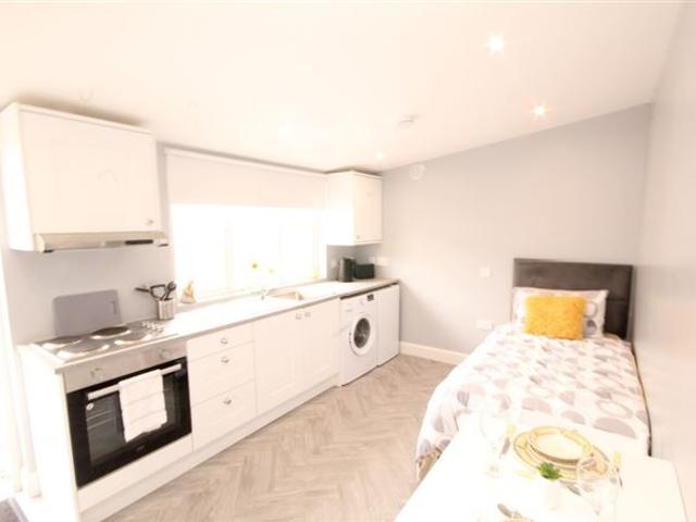 Studio to rent in Tallaght, North Tipperary