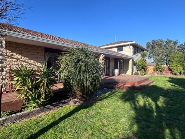 House for rent in Chaslands, Canterbury