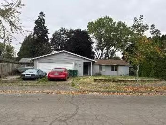 House for sale in Forest Grove House for sale in Forest Grove