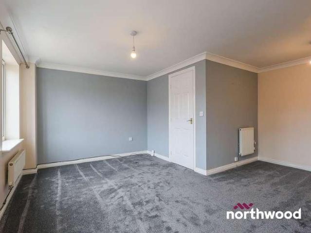 Townhouse for rent in Coppenhall, Crewe