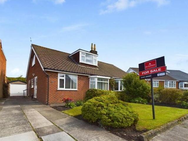 House for sale in Roby Mill, Lancashire