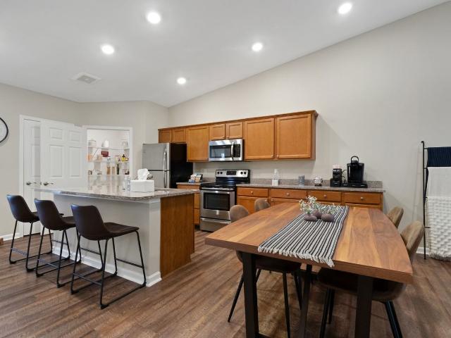 Apartment for rent in Redwood, Indianapolis