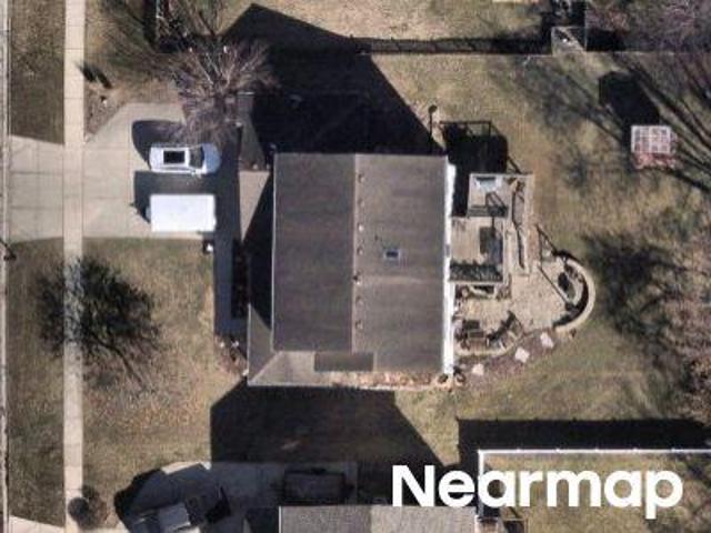 House for sale in Mchenry, Illinois