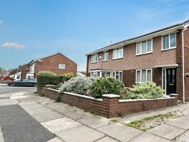 House for rent in Calderstones
