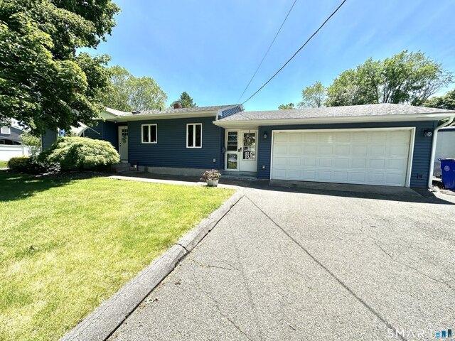 House for sale in Windsor Locks, Connecticut