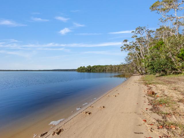 Cottage for sale in Cooroibah