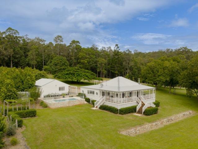 Cottage for sale in Neusa Vale, Queensland