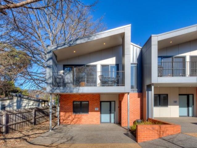 Townhouse for sale in Bright, Victoria