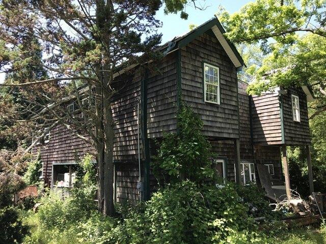 House for sale in Bristol, Massachusetts