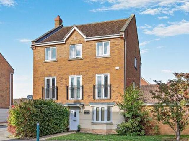 House for sale in Hampton Green, Cambridgeshire