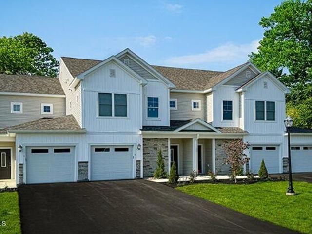 Condo for sale in Saratoga, New York