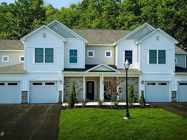 Condo for sale in Saratoga Springs