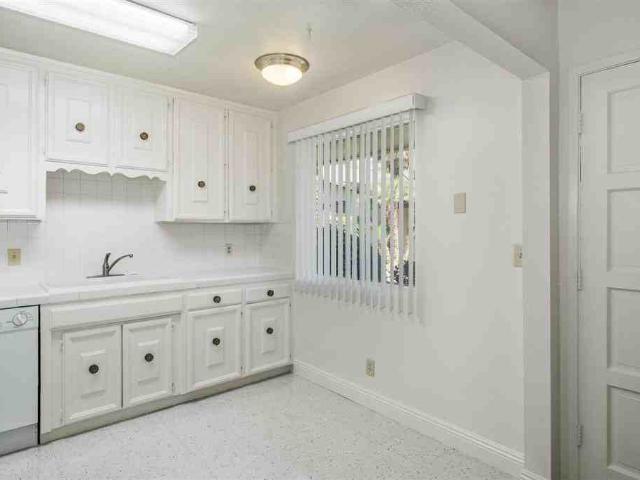 Apartment for rent in California