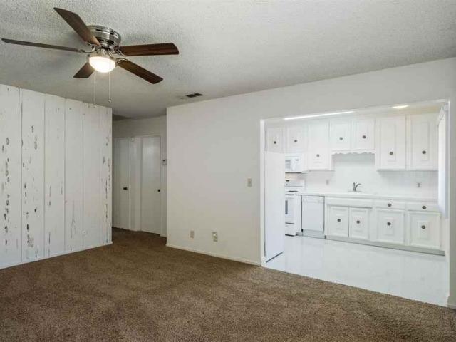 Apartment for rent in California