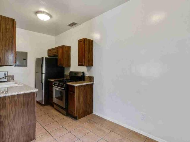 Apartment for rent in Beverly Hills
