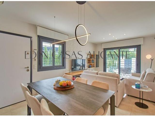 Casa en venta en Urbanización Valle Dorado, l'Alacantí
