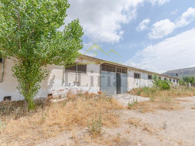 Chalet en venta en Chulilla, València / Valencia