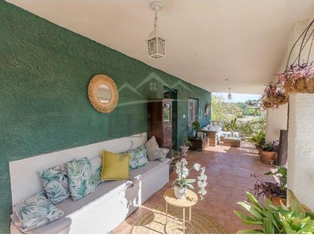 Casa en venta en La Serranía, Valencia