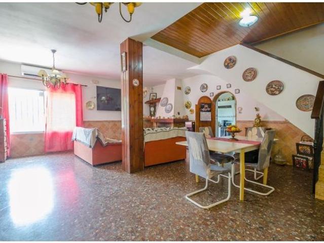 Casa en venta en Pedralba, La Serranía