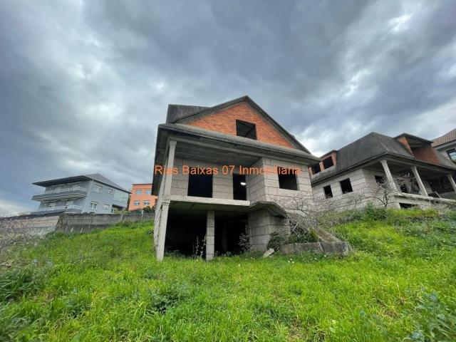 Casa en venta en Chapela, Vigo