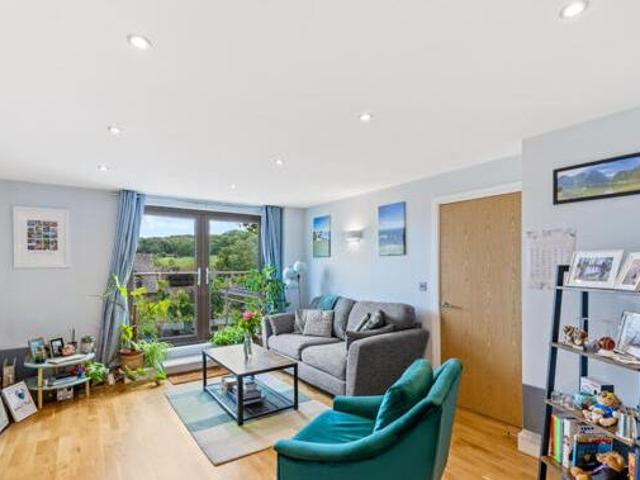 House for sale in Fole, Surrey