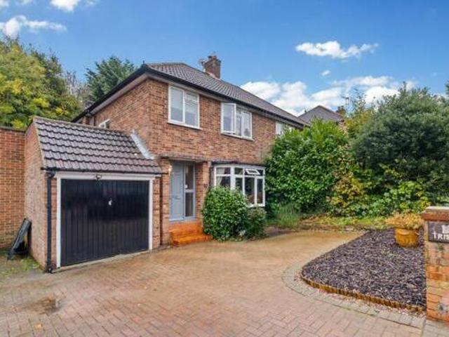 House for sale in Surrey, England