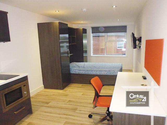 Studio for rent in The Polygon, City Of Southampton