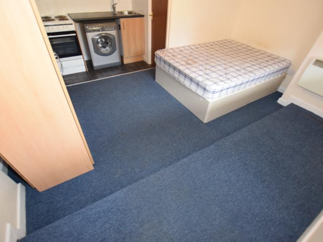 Studio for rent in The Polygon, City Of Southampton