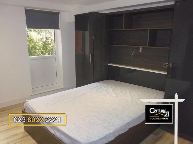 Studio for rent in The Polygon, City Of Southampton