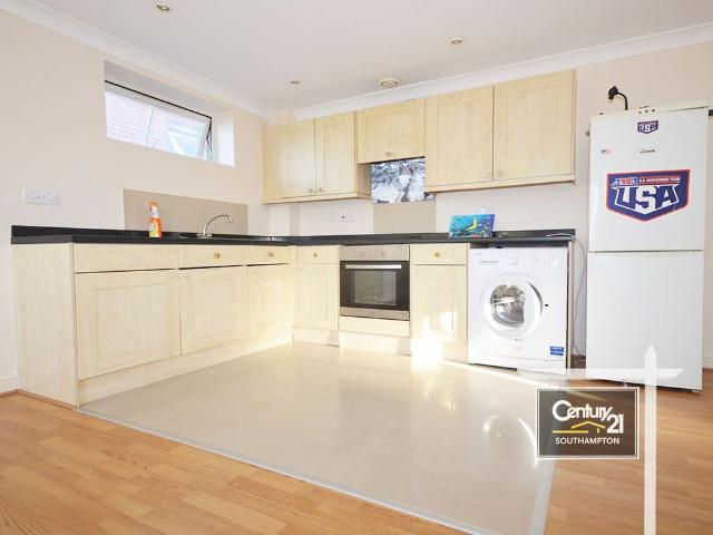Apartment for rent in Hill, Southampton
