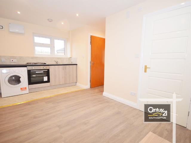 Studio for rent in Hill, City Of Southampton