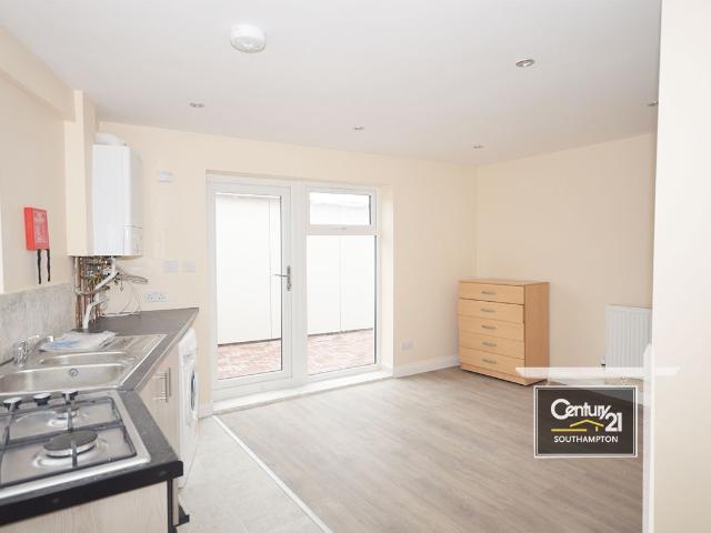 Studio for rent in Hill, City Of Southampton