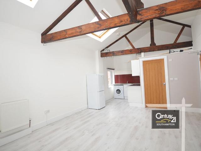 Studio for rent in Southampton, Shirley